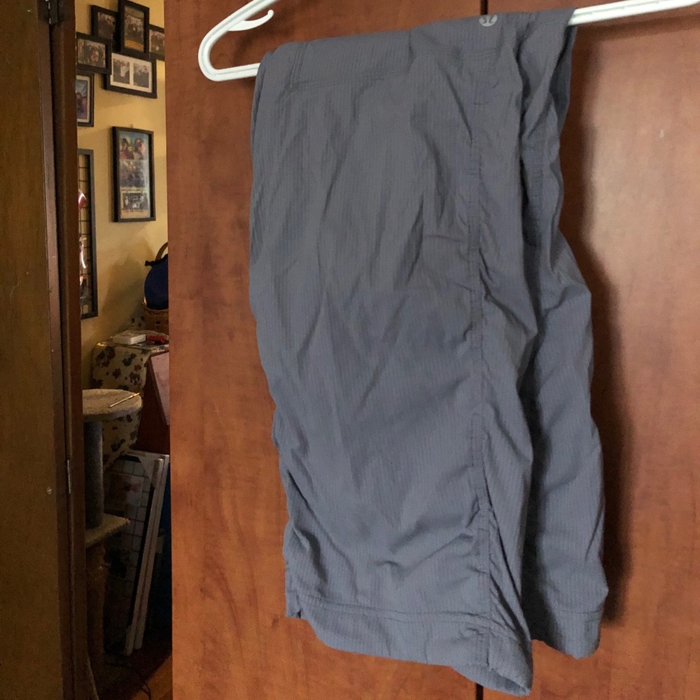 Lulu capris workout pants